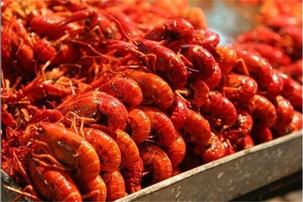 小龍蝦用不用焯水 小龍蝦用水焯好還是用油炸好 小龍蝦用不用焯水 小龍蝦用水焯好還是用油炸好