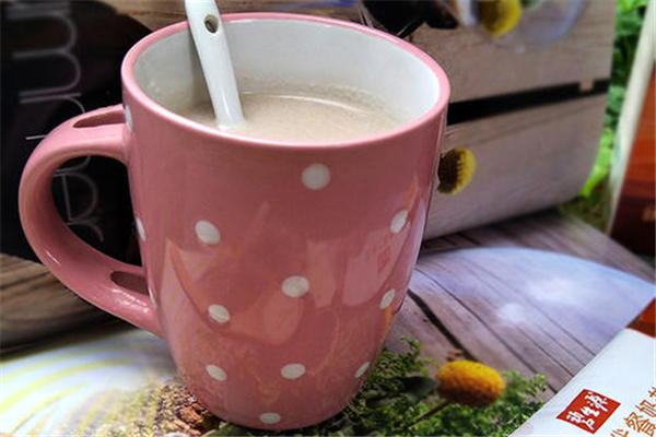 代餐奶昔對胃好嗎 代餐奶昔胃不好的可以喝嗎 代餐奶昔對胃好嗎 代餐奶昔胃不好的可以喝嗎