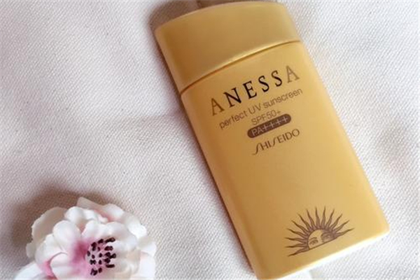 安耐曬有酒精味是真的嗎 安耐曬為什么有酒精味 安耐曬有酒精味是真的嗎 安耐曬為什么有酒精味