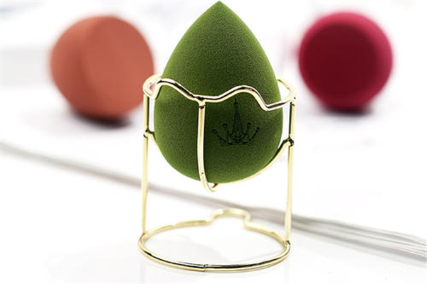 新手用美妝蛋還是粉撲 什么美妝蛋適合新手 新手用美妝蛋還是粉撲 什么美妝蛋適合新手