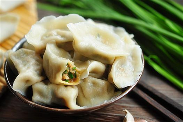 韭菜肉餡的餃子怎么調 韭菜餃子用什么肉 韭菜肉餡的餃子怎么調 韭菜餃子用什么肉