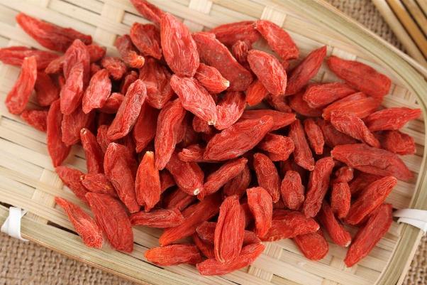 枸杞泡水可以天天喝嗎 枸杞泡水喝的正確方法 枸杞泡水可以天天喝嗎 枸杞泡水喝的正確方法