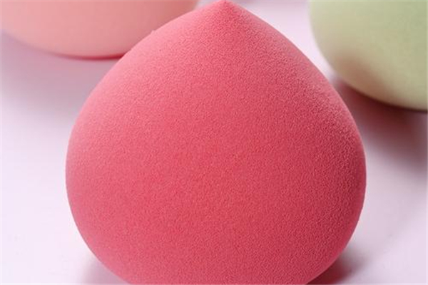 美妝蛋要每天清洗嗎 美妝蛋的正確清洗方式 美妝蛋要每天清洗嗎 美妝蛋的正確清洗方式