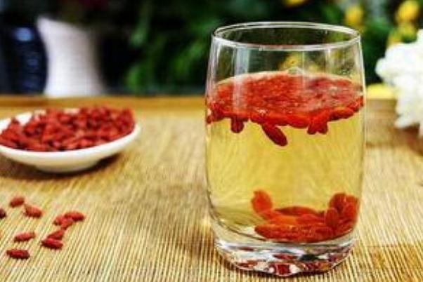 枸杞會過期變質(zhì)嗎 枸杞會掉色正常嗎 枸杞會過期變質(zhì)嗎 枸杞會掉色正常嗎