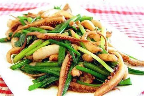 韭菜胃不好的人可以吃嗎 韭菜什么人群不宜吃 韭菜胃不好的人可以吃嗎 韭菜什么人群不宜吃