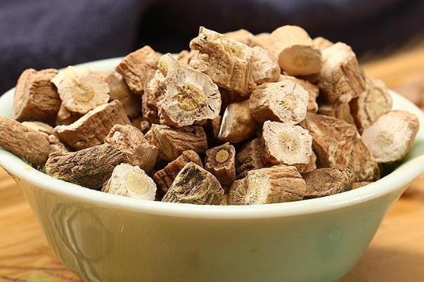 板藍(lán)根可以預(yù)防流感嗎 板藍(lán)根可以和阿莫西林一起吃么 板藍(lán)根可以預(yù)防流感嗎 板藍(lán)根可以和阿莫西林一起吃么