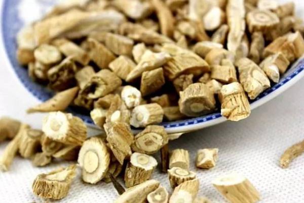 板藍(lán)根可以長期喝嗎 板藍(lán)根喝多了對身體有害嗎 板藍(lán)根可以長期喝嗎 板藍(lán)根喝多了對身體有害嗎