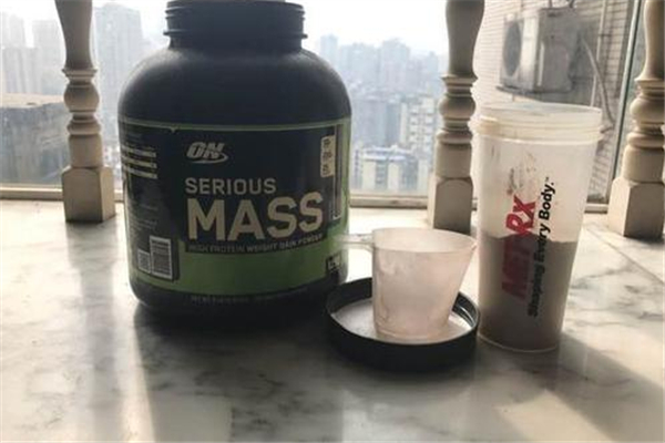 增肌粉喝了不鍛煉會怎么樣 增肌粉喝完肚子脹正常嗎 增肌粉喝了不鍛煉會怎么樣 增肌粉喝完肚子脹正常嗎