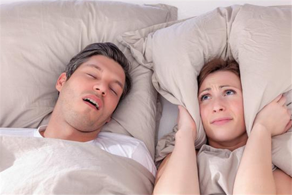 睡覺愛打呼嚕是什么原因引起的 睡覺打呼嚕怎么治療 睡覺愛打呼嚕是什么原因引起的 睡覺打呼嚕怎么治療