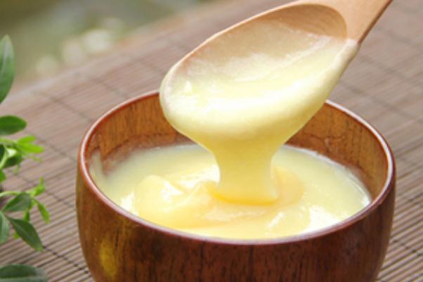 蜂王漿有雌激素嗎 蜂王漿有假的嗎 蜂王漿有雌激素嗎 蜂王漿有假的嗎