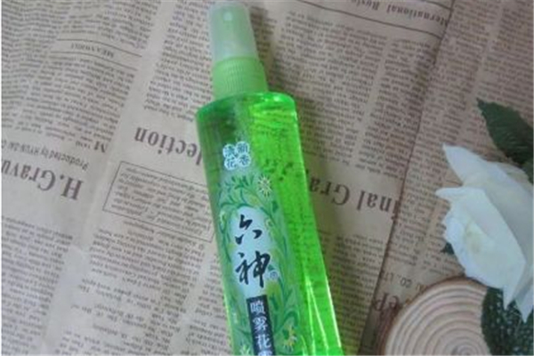 花露水噴多了對人體有害嗎 花露水有毒嗎 花露水噴多了對人體有害嗎 花露水有毒嗎