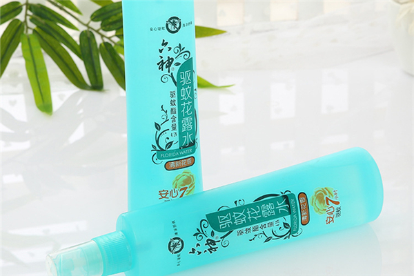 花露水噴多了對人體有害嗎 花露水有毒嗎 花露水噴多了對人體有害嗎 花露水有毒嗎