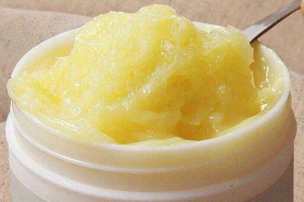 蜂王漿的口感是什么味道 蜂王漿是怎么提取的 蜂王漿的口感是什么味道 蜂王漿是怎么提取的