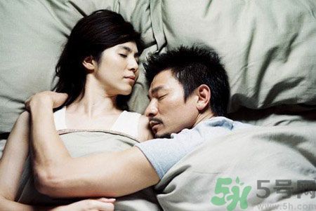 兩性之間最舒服的關系是什么