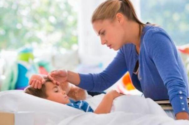 寶寶發(fā)燒一般持續(xù)幾天 寶寶發(fā)燒好轉(zhuǎn)的征兆 寶寶發(fā)燒一般持續(xù)幾天 寶寶發(fā)燒好轉(zhuǎn)的征兆