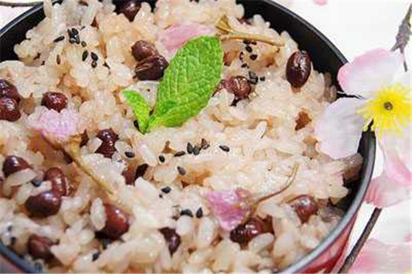 糯米吃多了胃不舒服怎么辦 糯米吃多了對身體有什么壞處 糯米吃多了胃不舒服怎么辦 糯米吃多了對身體有什么壞處