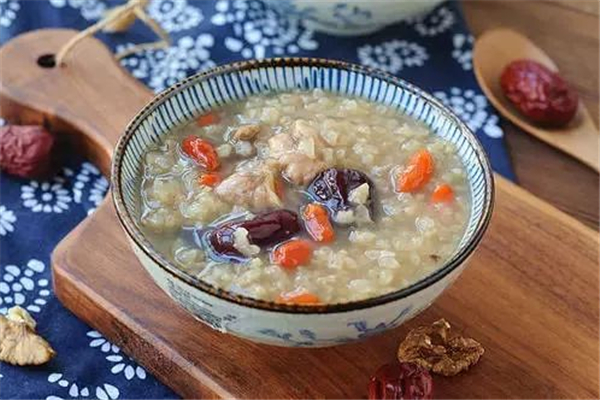 糯米可以和綠豆一起煮嗎 糯米與什么食物搭配好 糯米可以和綠豆一起煮嗎 糯米與什么食物搭配好