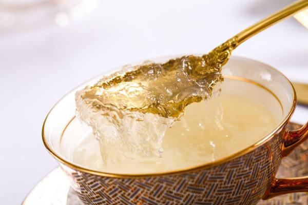 燕窩的功效與作用及營(yíng)養(yǎng) 吃燕窩的好處 燕窩的功效與作用及營(yíng)養(yǎng) 吃燕窩的好處