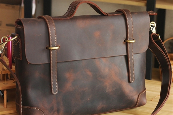 皮包磨損掉漆能修復(fù)嗎 皮包磨損掉色了怎么恢復(fù) 皮包磨損掉漆能修復(fù)嗎 皮包磨損掉色了怎么恢復(fù)