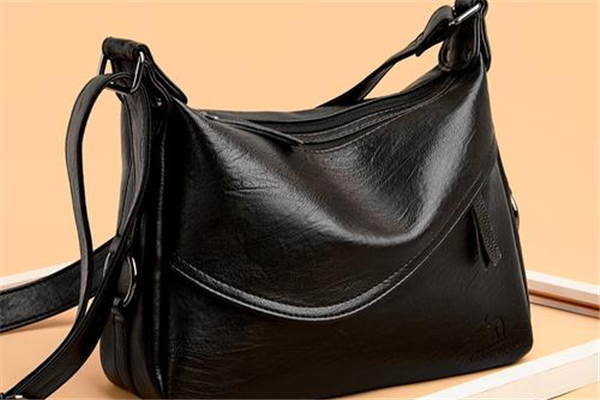 皮包保養(yǎng)油是噴的好還是膏體好 皮包保養(yǎng)油哪個牌子好 皮包保養(yǎng)油是噴的好還是膏體好 皮包保養(yǎng)油哪個牌子好