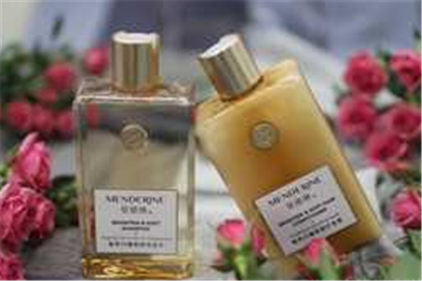 洗發(fā)水買滋潤還是控油 洗發(fā)水怎么買適合自己的 洗發(fā)水買滋潤還是控油 洗發(fā)水怎么買適合自己的