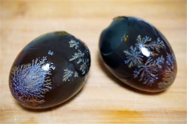 皮蛋一次可以吃多少 皮蛋一次性吃太多會怎樣 皮蛋一次可以吃多少 皮蛋一次性吃太多會怎樣