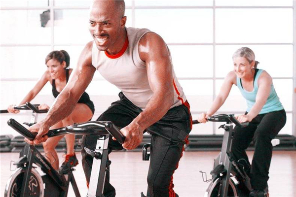 動(dòng)感單車騎多長時(shí)間為最合適 動(dòng)感單車騎時(shí)間長的危害 動(dòng)感單車騎多長時(shí)間為最合適 動(dòng)感單車騎時(shí)間長的危害