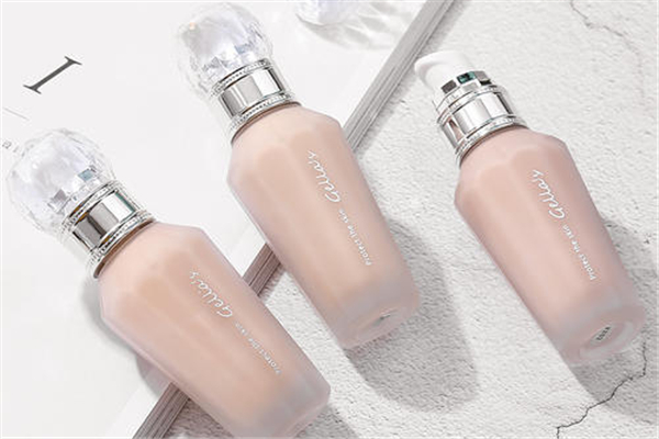 遮瑕可以遮痣嗎 遮瑕膏和遮瑕液哪個好 遮瑕可以遮痣嗎 遮瑕膏和遮瑕液哪個好