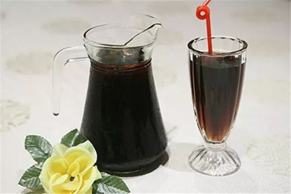 酸梅湯熬出來苦怎么辦 酸梅湯可以加蜂蜜嗎 酸梅湯熬出來苦怎么辦 酸梅湯可以加蜂蜜嗎