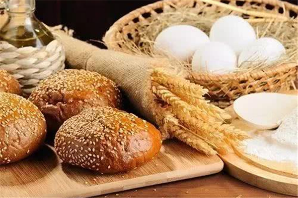 全麥面包血糖高的人可以吃嗎 全麥面包適合人群 全麥面包血糖高的人可以吃嗎 全麥面包適合人群