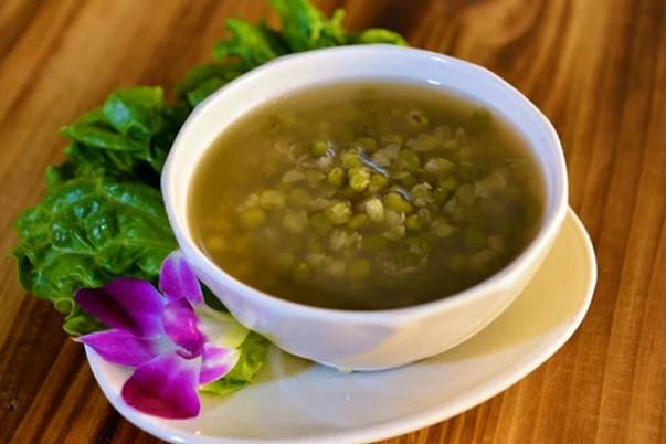 綠豆湯隔夜會(huì)中毒 綠豆湯隔夜了還能喝嗎 綠豆湯隔夜會(huì)中毒 綠豆湯隔夜了還能喝嗎