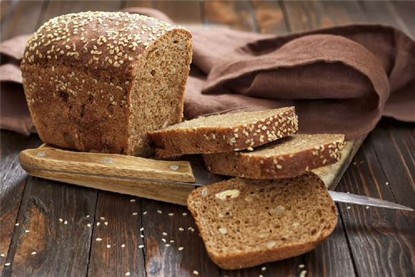 全麥面包真的能減肥嗎 全麥面包減肥期間可以吃嗎 全麥面包真的能減肥嗎 全麥面包減肥期間可以吃嗎