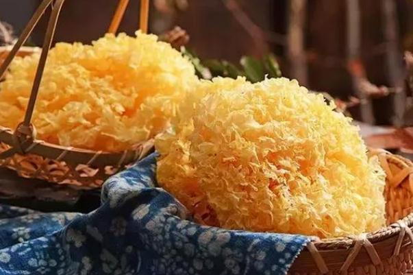 銀耳可以隔夜吃嗎 銀耳可以生吃嗎 銀耳可以隔夜吃嗎 銀耳可以生吃嗎