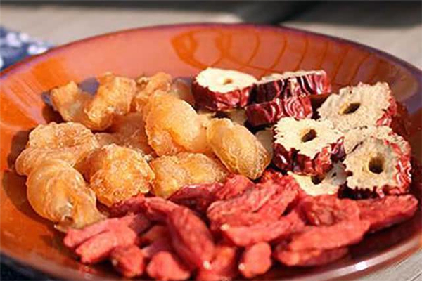 氣血不足會(huì)引起頭暈嗎 氣血不足的癥狀有哪些表現(xiàn) 氣血不足會(huì)引起頭暈嗎 氣血不足的癥狀有哪些表現(xiàn)