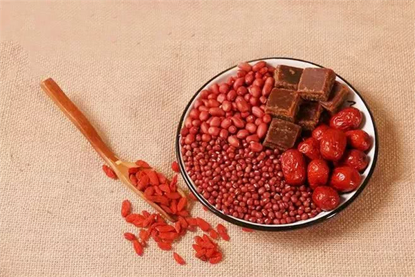 氣血不足會(huì)長(zhǎng)白發(fā)嗎 氣血不足會(huì)掉頭發(fā)嗎 氣血不足會(huì)長(zhǎng)白發(fā)嗎 氣血不足會(huì)掉頭發(fā)嗎