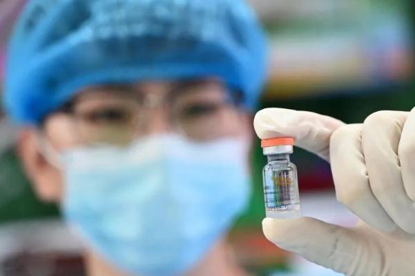 吃感康能打新冠疫苗嗎 吃感冒藥打新冠疫苗會(huì)怎么樣 吃感康能打新冠疫苗嗎 吃感冒藥打新冠疫苗會(huì)怎么樣