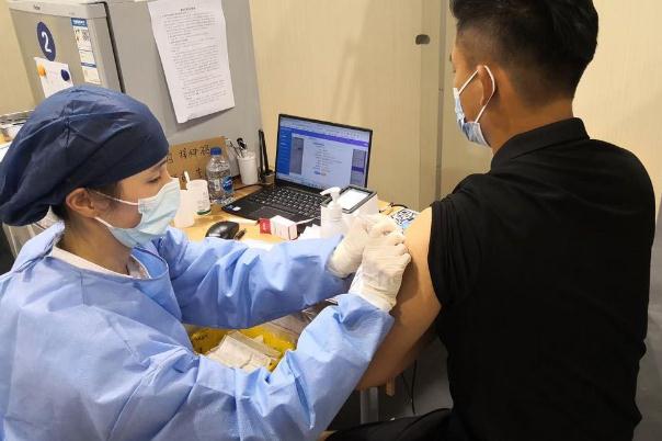 打完新冠疫苗還會(huì)被傳染嗎 打完新冠疫苗還需要做核酸檢測(cè)嗎 打完新冠疫苗還會(huì)被傳染嗎 打完新冠疫苗還需要做核酸檢測(cè)嗎