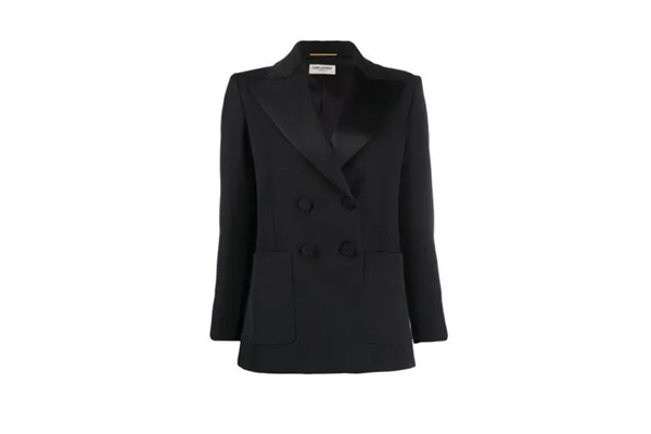 喜歡穿黑色衣服的女人是什么性格 為什么女人喜歡穿黑色衣服 喜歡穿黑色衣服的女人是什么性格 為什么女人喜歡穿黑色衣服