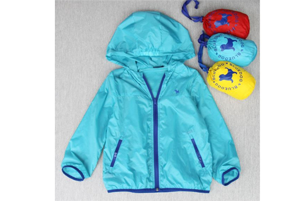 防曬衣買(mǎi)什么材質(zhì)的好 防曬衣什么面料的防曬效果最好 防曬衣買(mǎi)什么材質(zhì)的好 防曬衣什么面料的防曬效果最好