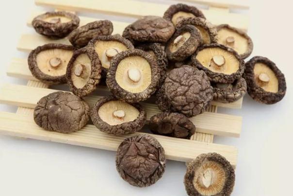 吃香菇胃疼是什么原因 吃香菇胃疼怎么緩解 吃香菇胃疼是什么原因 吃香菇胃疼怎么緩解