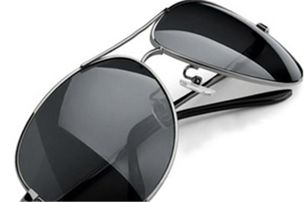 太陽鏡可以帶上飛機嗎 太陽鏡可以用幾年 太陽鏡可以帶上飛機嗎 太陽鏡可以用幾年