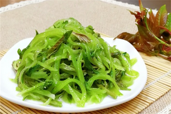 萵筍隔夜變紅了還能吃嗎 萵筍可以放冰箱嗎 萵筍隔夜變紅了還能吃嗎 萵筍可以放冰箱嗎