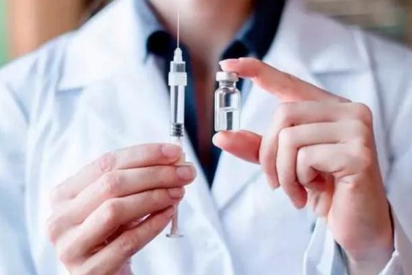 打新冠疫苗是否會(huì)免疫力下降 新冠疫苗反應(yīng)是免疫力強(qiáng)還是弱 打新冠疫苗是否會(huì)免疫力下降 新冠疫苗反應(yīng)是免疫力強(qiáng)還是弱