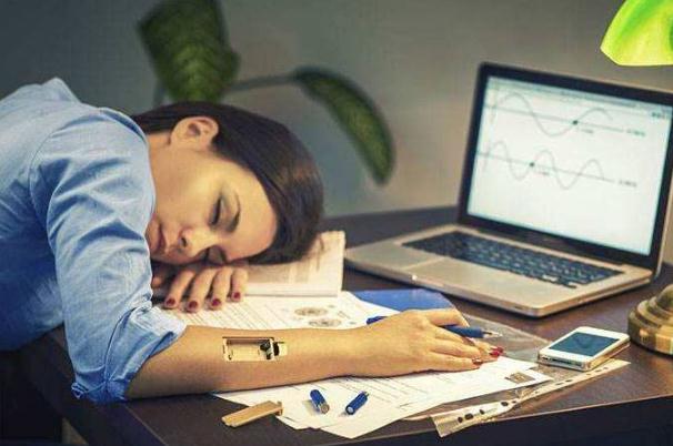 熬夜有什么辦法補(bǔ)救 熬夜有黑眼圈咋去掉 熬夜有什么辦法補(bǔ)救 熬夜有黑眼圈咋去掉