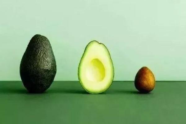 牛油果有黑點(diǎn)還能吃嗎 牛油果有黑點(diǎn)是怎么回事 牛油果有黑點(diǎn)還能吃嗎 牛油果有黑點(diǎn)是怎么回事