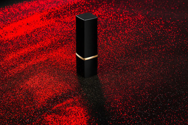 口紅怎么不掉色不沾杯 口紅掉色的好一點(diǎn)還是不掉的好一點(diǎn) 口紅怎么不掉色不沾杯 口紅掉色的好一點(diǎn)還是不掉的好一點(diǎn)