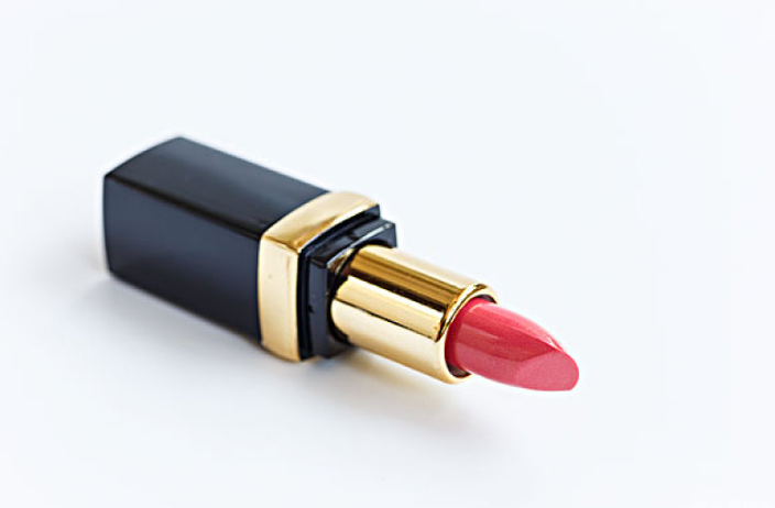 口紅怎么不掉色不沾杯 口紅掉色的好一點(diǎn)還是不掉的好一點(diǎn) 口紅怎么不掉色不沾杯 口紅掉色的好一點(diǎn)還是不掉的好一點(diǎn)