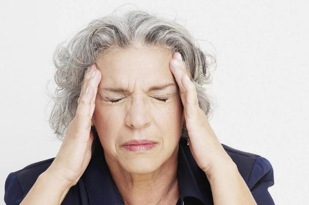 偏頭痛會(huì)遺傳嗎 偏頭痛會(huì)惡心想吐嗎 偏頭痛會(huì)遺傳嗎 偏頭痛會(huì)惡心想吐嗎