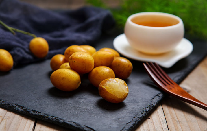 黃皮果是上火的還是下火的 黃皮果去火清熱解毒嗎 黃皮果是上火的還是下火的 黃皮果去火清熱解毒嗎