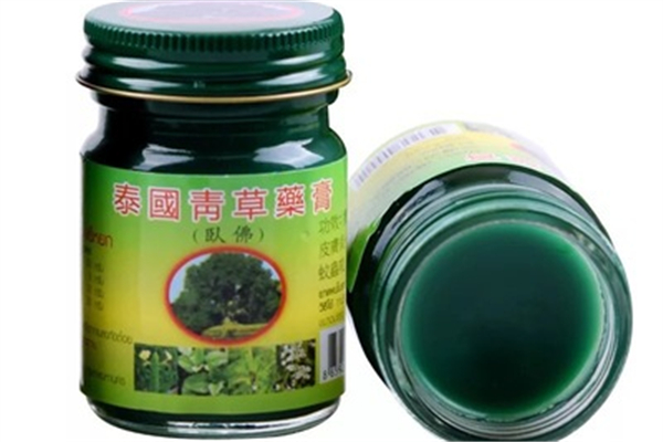 青草膏可以擦燙傷的地方嗎 青草膏的作用和功效是什么呢 青草膏可以擦燙傷的地方嗎 青草膏的作用和功效是什么呢